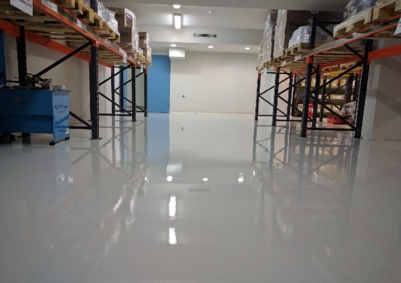 Commercial warehouse floor with epoxy coating in the GTA