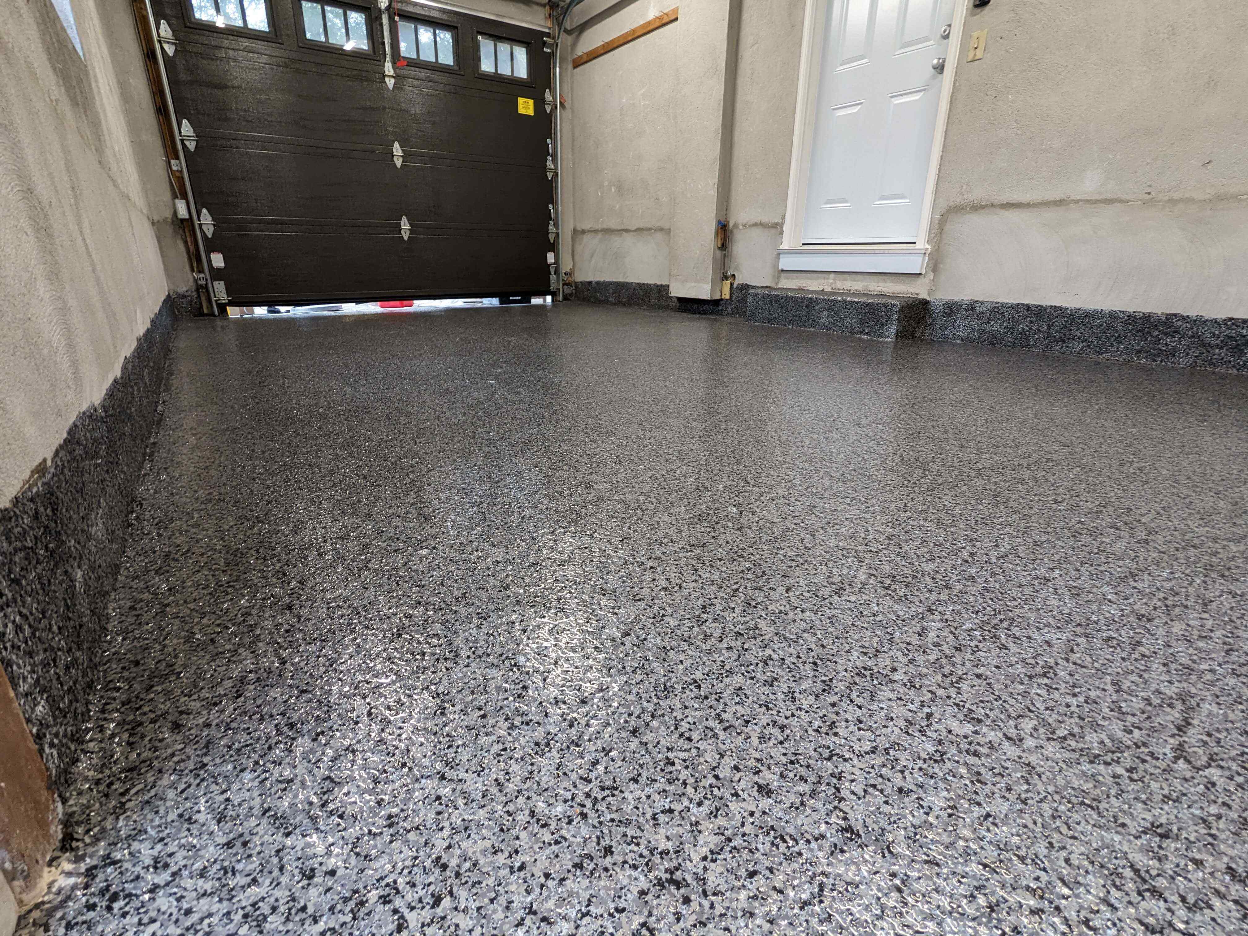 Residential garage with epoxy flooring in Toronto